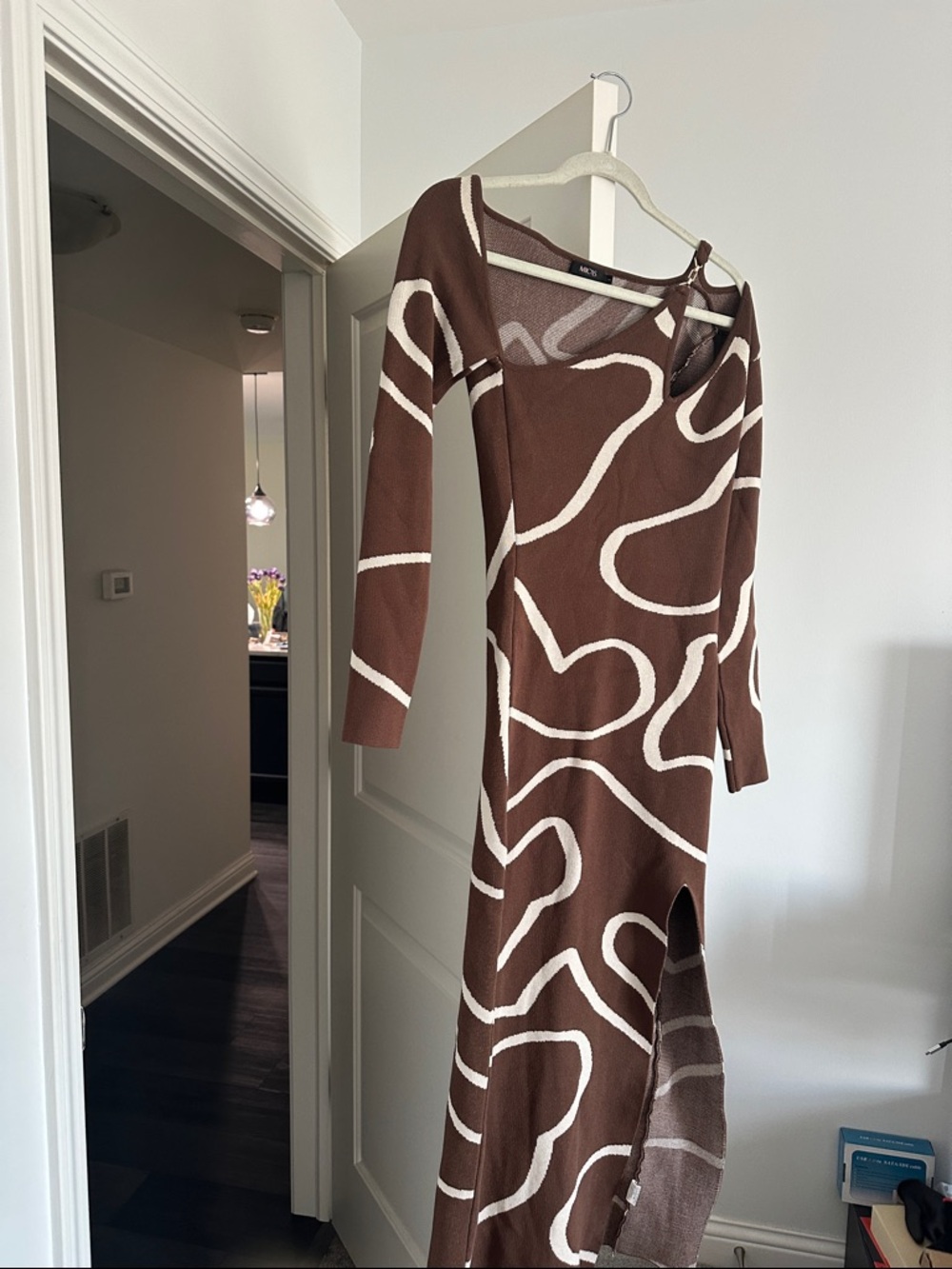 Brown Abstract-Print Long Sleeve Knit Dress with Side Slit